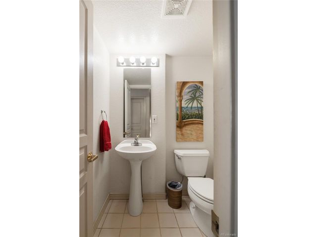 925 Hover Ridge Cir, Longmont, CO 80501