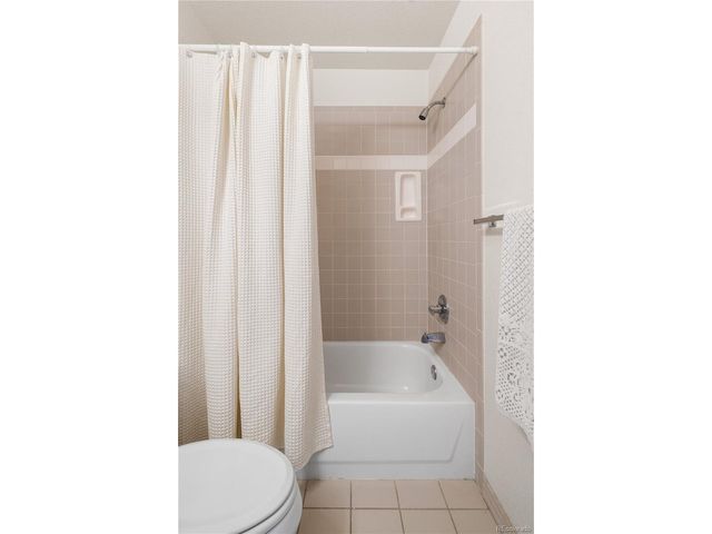 925 Hover Ridge Cir, Longmont, CO 80501