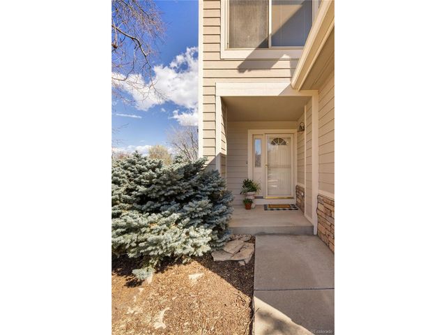 925 Hover Ridge Cir, Longmont, CO 80501