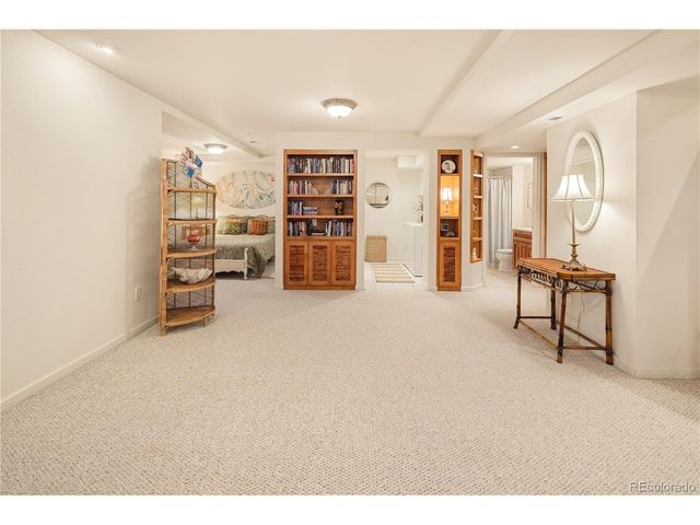 925 Hover Ridge Cir, Longmont, CO 80501