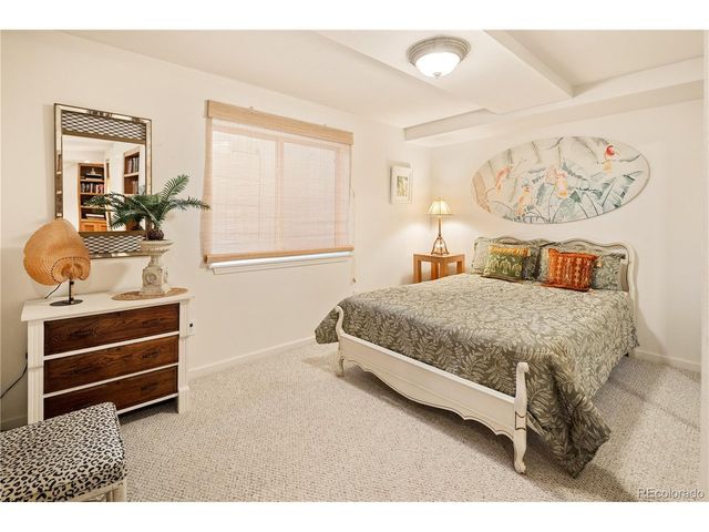 925 Hover Ridge Cir, Longmont, CO 80501