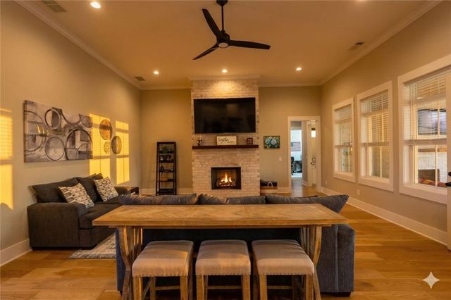 29 Ravenfield Road, Taylorsville, GA 30178