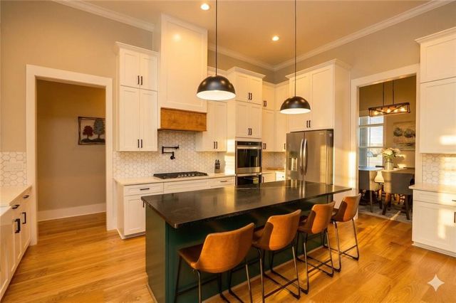 29 Ravenfield Road, Taylorsville, GA 30178