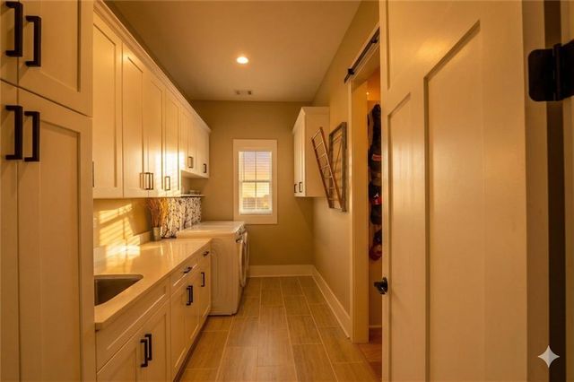 29 Ravenfield Road, Taylorsville, GA 30178
