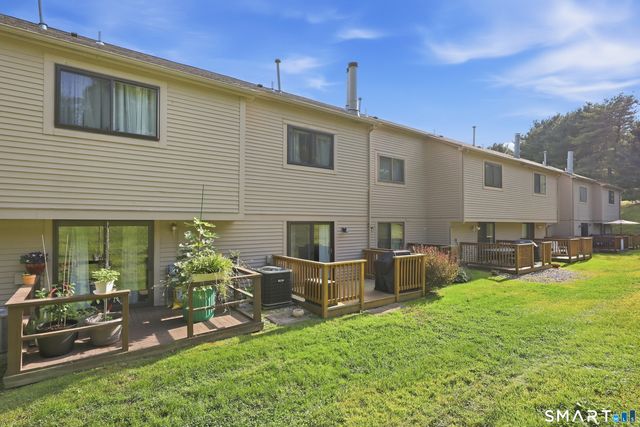 195 Village Square Drive 29, New Britain, CT 06053