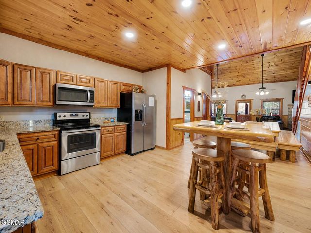 225 Maranatha Way, Cosby, TN 37722