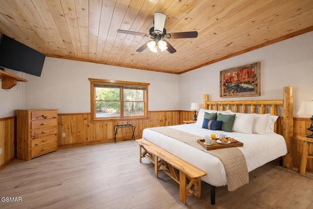 225 Maranatha Way, Cosby, TN 37722