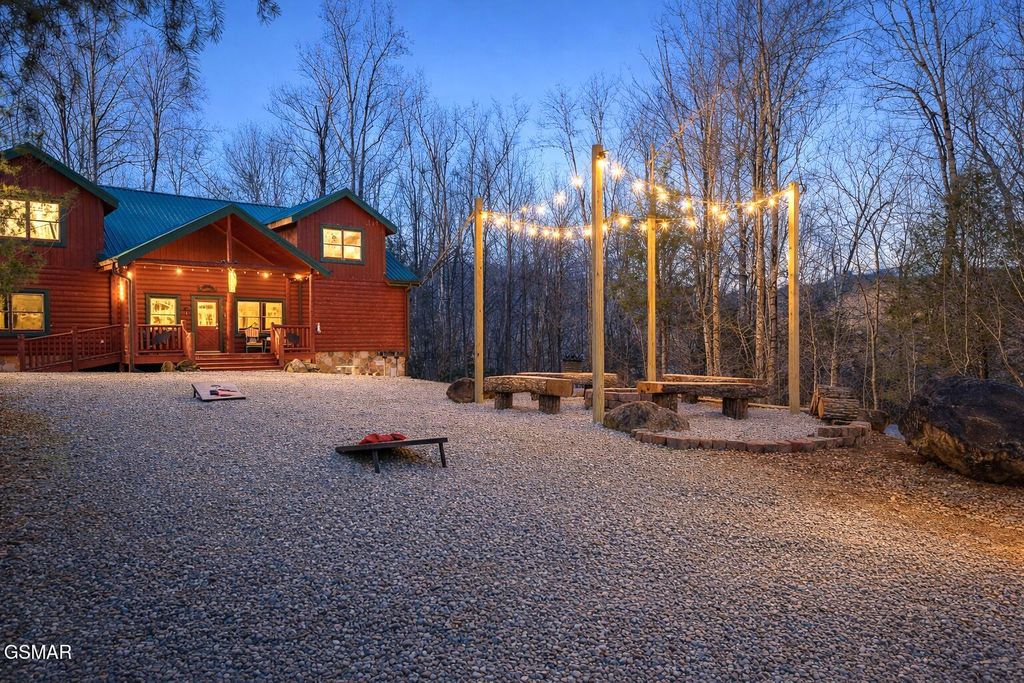 225 Maranatha Way, Cosby, TN 37722