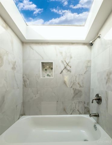 3315 Fairfield Avenue, Cincinnati, OH 45207