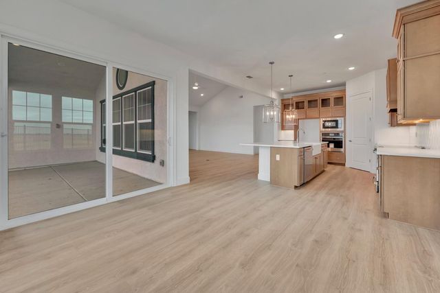 4322 Hooded Crow Way, Rancho Cordova, CA 95742