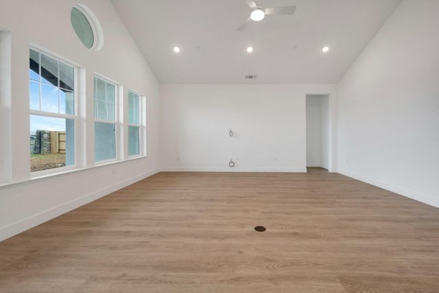 4322 Hooded Crow Way, Rancho Cordova, CA 95742