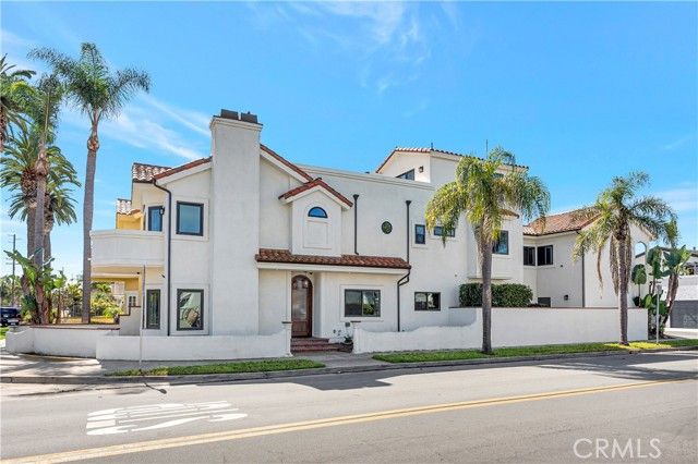 1219 Delaware Street, Huntington Beach, CA 92648