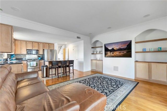 1219 Delaware Street, Huntington Beach, CA 92648