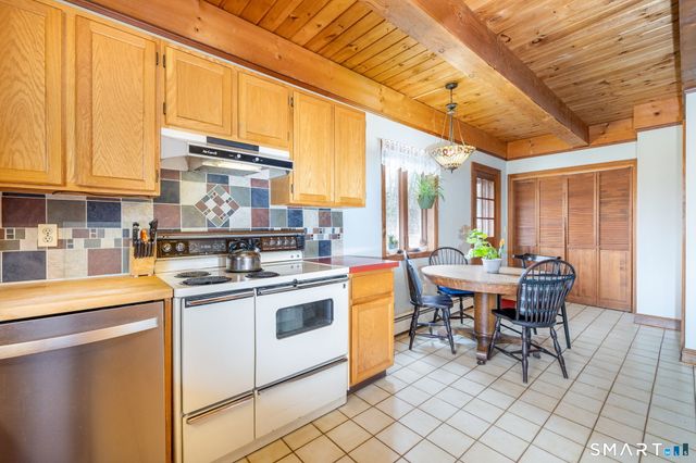 685 Norwich Avenue, Colchester, CT 06415