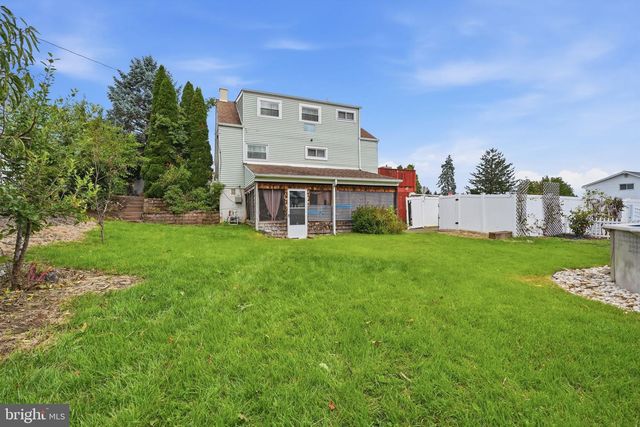 1326 CLOVERLY ROAD, Warminster, PA 18974