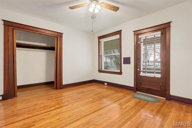 5714 Morganford Road, St Louis, MO 63116