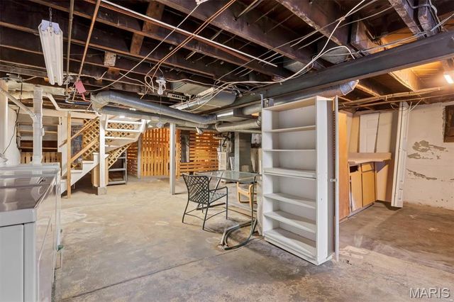 5714 Morganford Road, St Louis, MO 63116