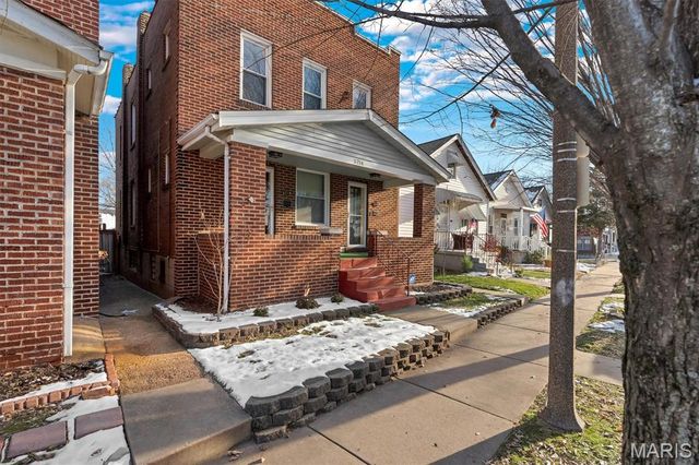 5714 Morganford Road, St Louis, MO 63116