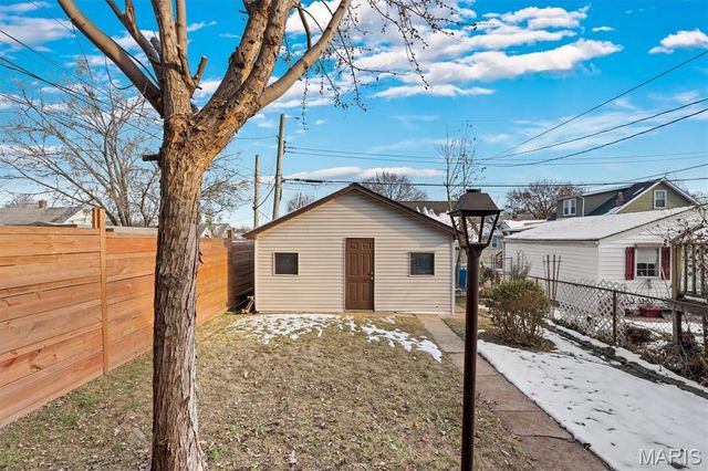 5714 Morganford Road, St Louis, MO 63116