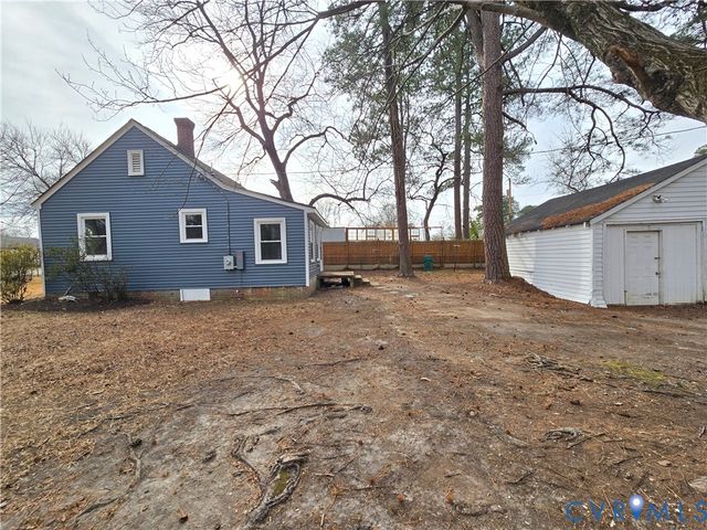 215 Naglee Ave, Sandston, VA 23150