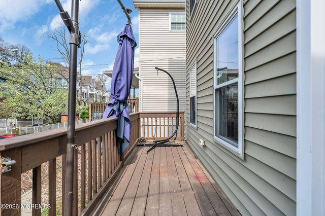 13 Locust Street, Highlands, NJ 07732