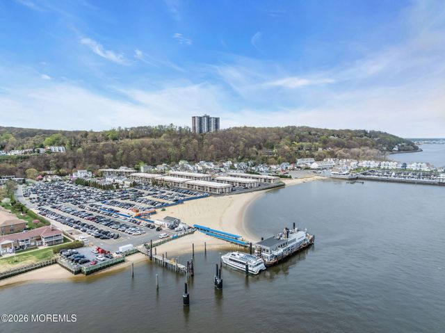 13 Locust Street, Highlands, NJ 07732