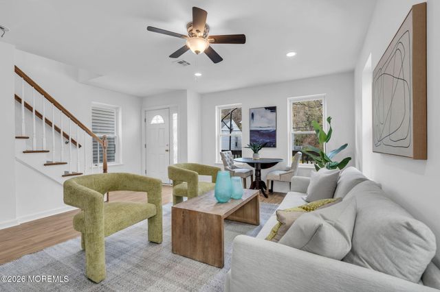 13 Locust Street, Highlands, NJ 07732