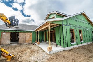 1102 Harbor AVENUE, West Bend, WI 53095