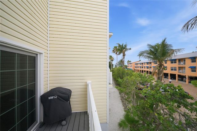 1473 GULF DRIVE N, Bradenton Beach, FL 34217