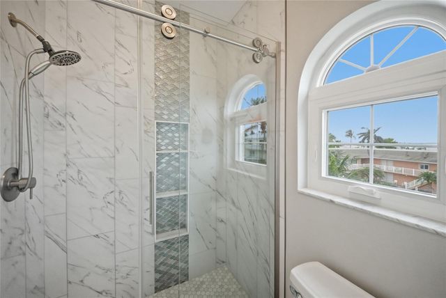 1473 GULF DRIVE N, Bradenton Beach, FL 34217