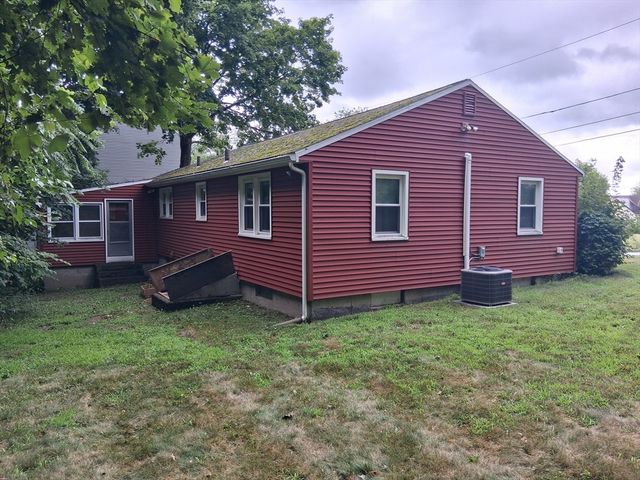 45 Erie Ave, Worcester, MA 01605
