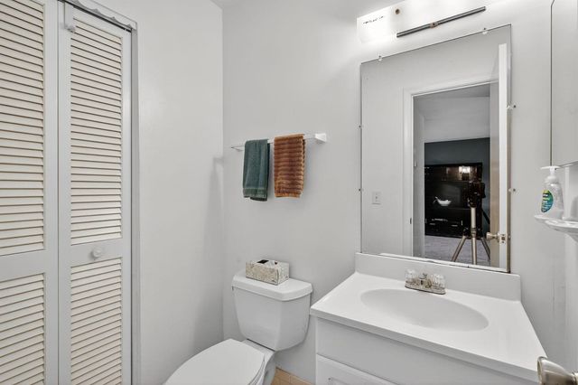 2152 NE 1st Way 205, Boynton Beach, FL 33435