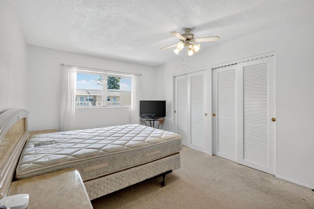 2152 NE 1st Way 205, Boynton Beach, FL 33435