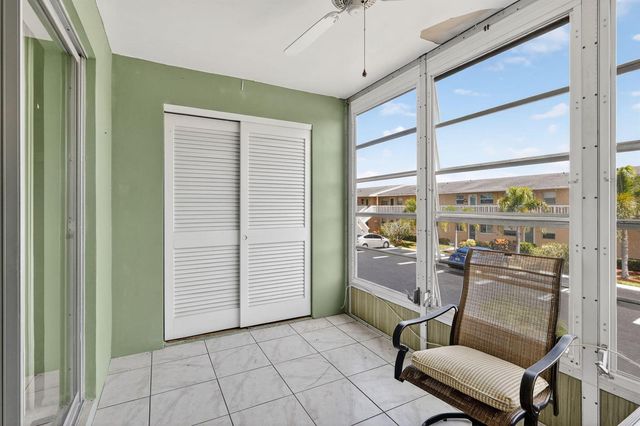 2152 NE 1st Way 205, Boynton Beach, FL 33435