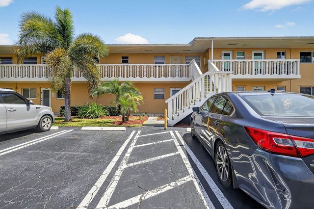 2152 NE 1st Way 205, Boynton Beach, FL 33435