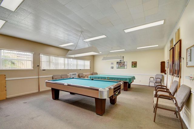 2152 NE 1st Way 205, Boynton Beach, FL 33435