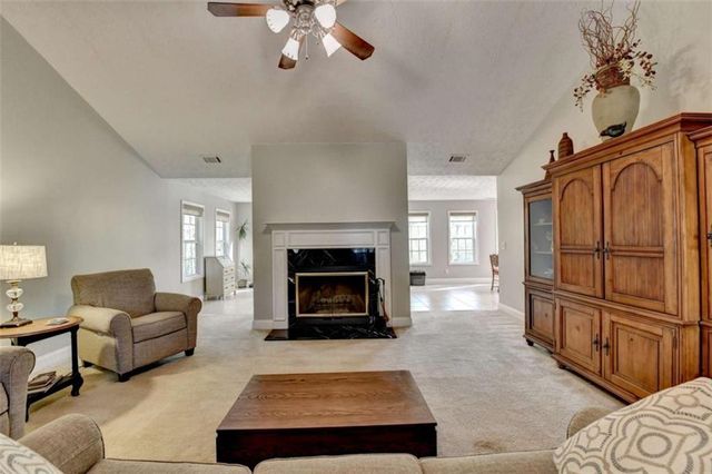 124 Edgewater Court, Braselton, GA 30517