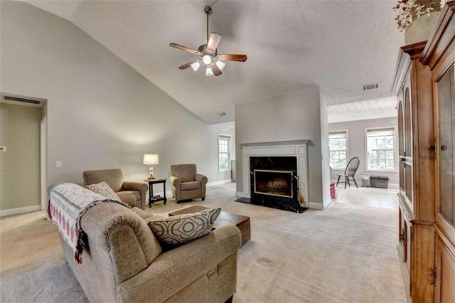 124 Edgewater Court, Braselton, GA 30517