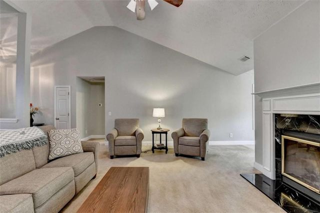 124 Edgewater Court, Braselton, GA 30517