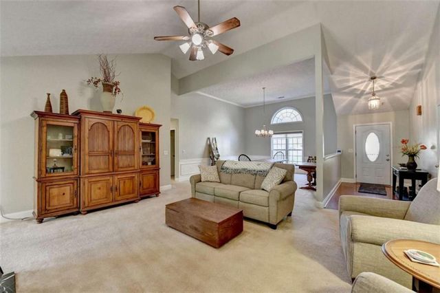 124 Edgewater Court, Braselton, GA 30517