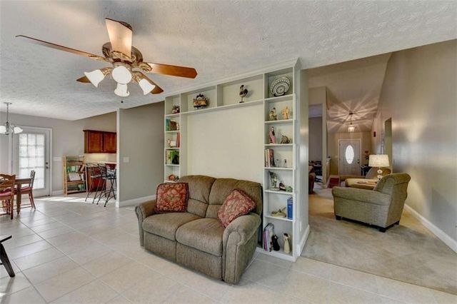 124 Edgewater Court, Braselton, GA 30517