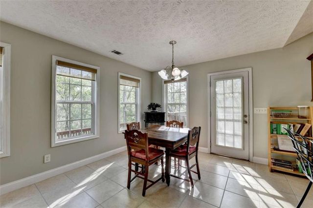 124 Edgewater Court, Braselton, GA 30517