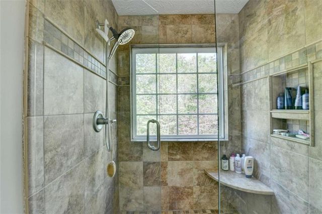 124 Edgewater Court, Braselton, GA 30517