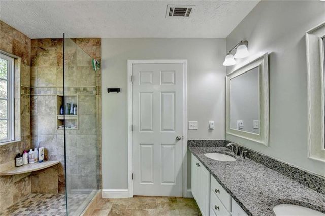 124 Edgewater Court, Braselton, GA 30517