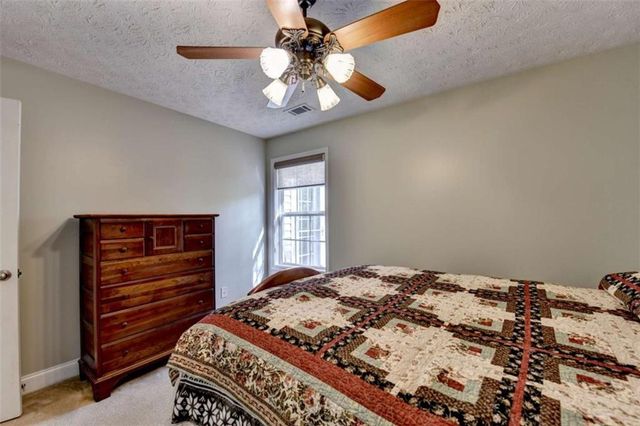 124 Edgewater Court, Braselton, GA 30517