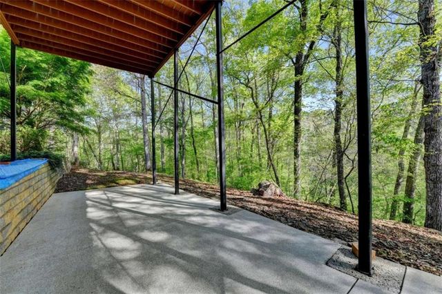 124 Edgewater Court, Braselton, GA 30517