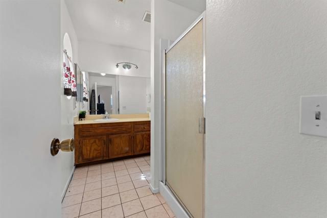 5133 Greenbrook Street, Oceanside, CA 92057