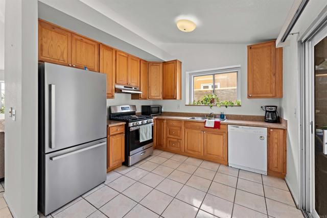 5133 Greenbrook Street, Oceanside, CA 92057