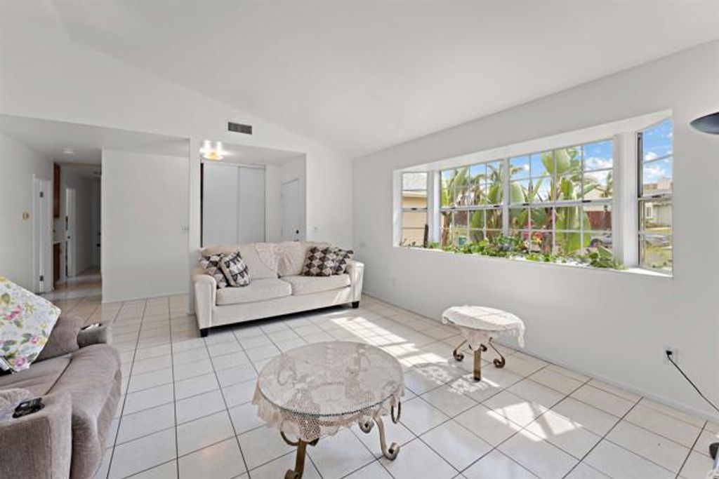 5133 Greenbrook Street, Oceanside, CA 92057