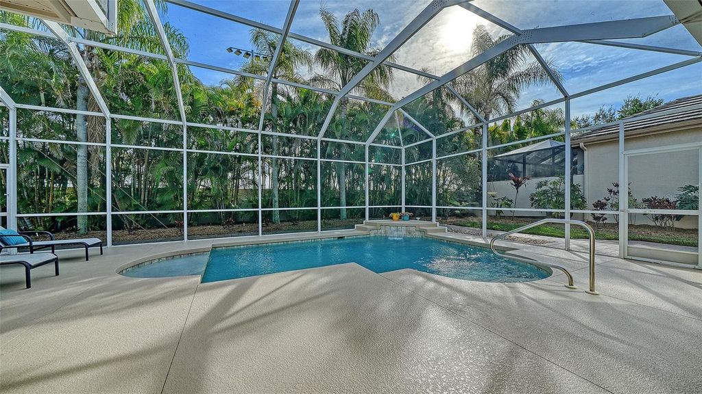 Image 36 of property listing at 9759 51ST TERRACE E, Bradenton, FL 34211